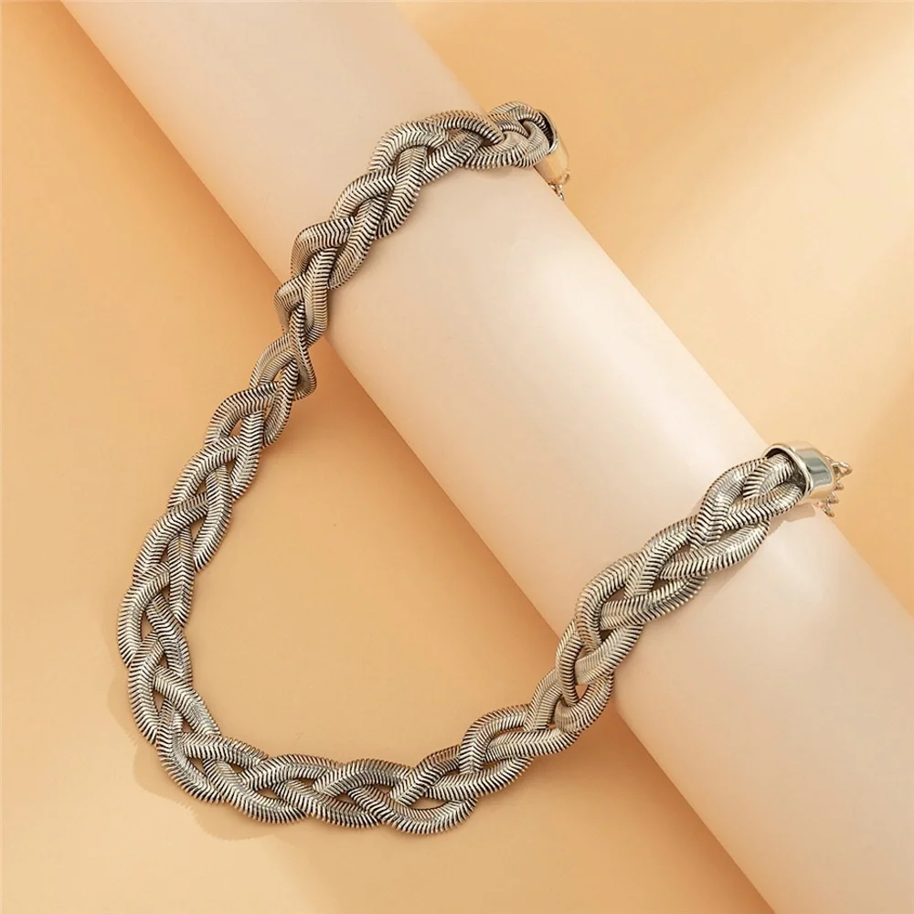 ⚜️[𝟯𝟬%𝗢𝗙𝗙|𝗯𝘂𝗻𝗱𝗹𝗲𝘀 𝟯+]⚜️Silver Braided Snake Chain Flat Choker NEW - Picture 3 of 9